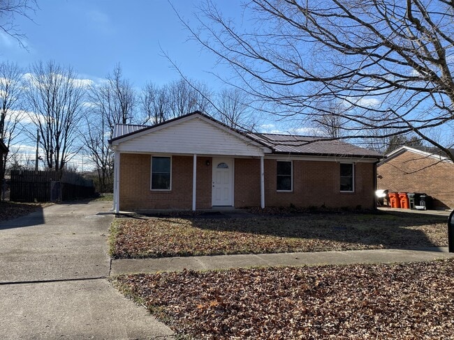 Building Photo - 142 Airview Dr