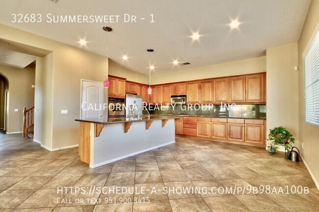 Building Photo - 32683 Summersweet Dr