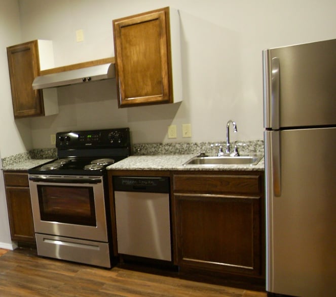 Building Photo - 1306 E 11th St