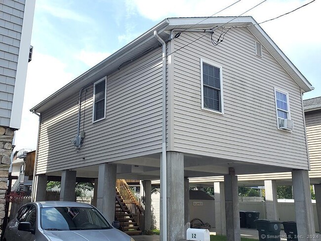 Building Photo - 12 Maddox Ave