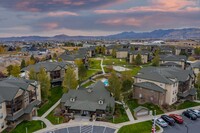 Building Photo - Sunset Ridge