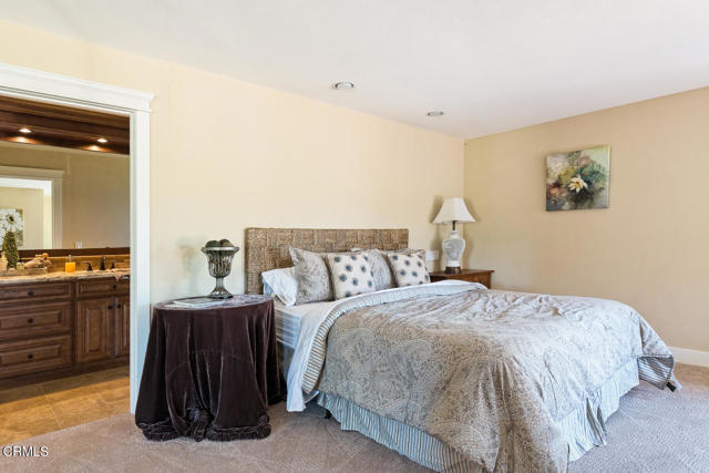 Building Photo - 6161 E Los Angeles Ave