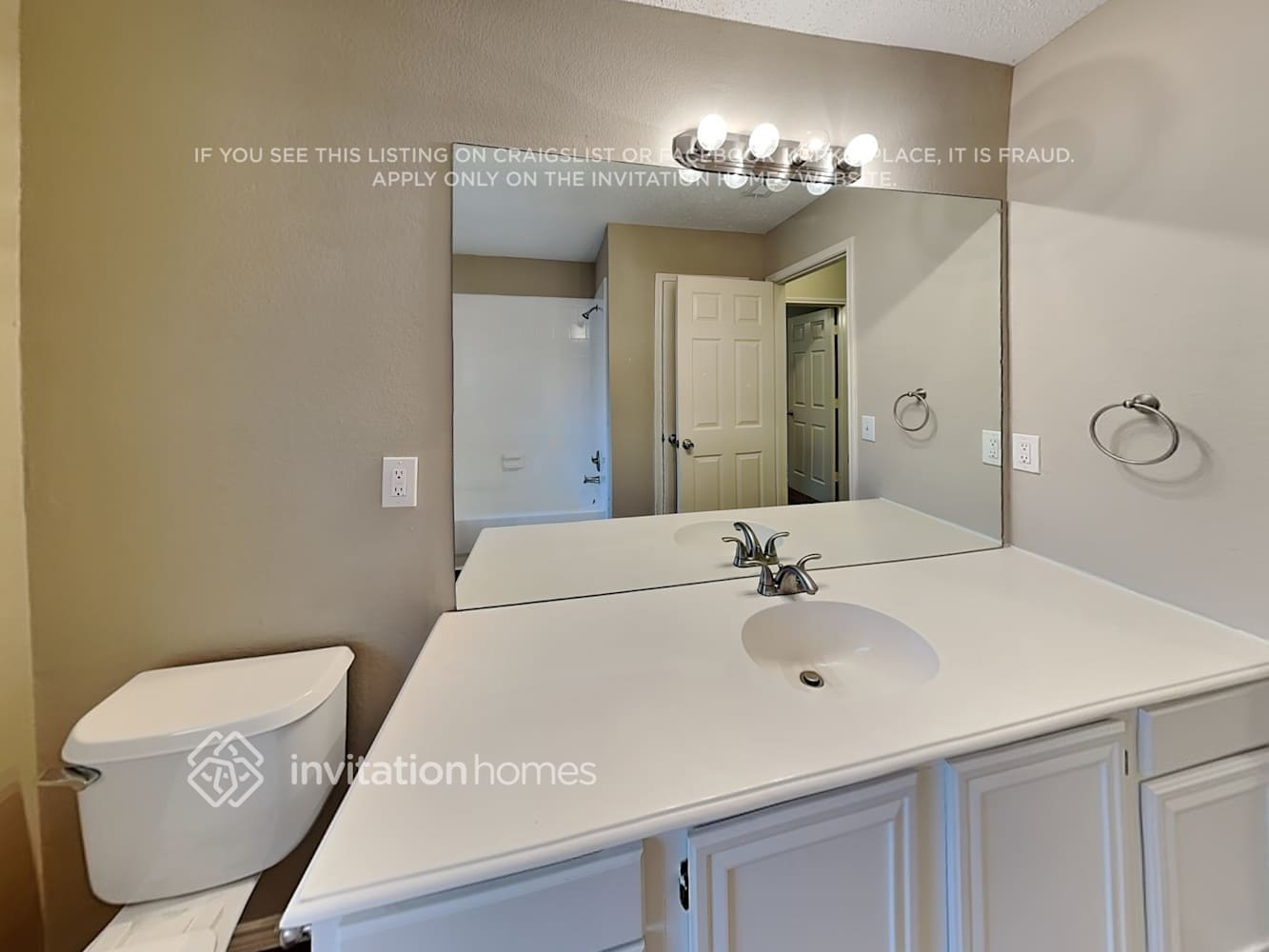 Building Photo - 705 River Oak Way