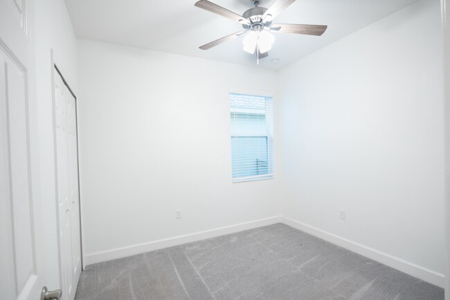 Building Photo - 6126 Voyagers Pl