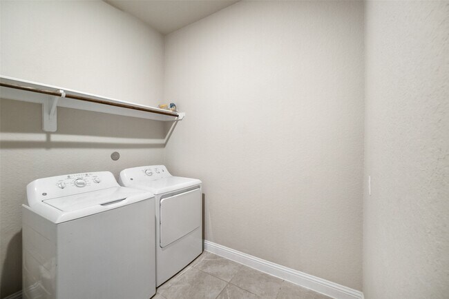 Building Photo - 13426 Tumbling River Ln