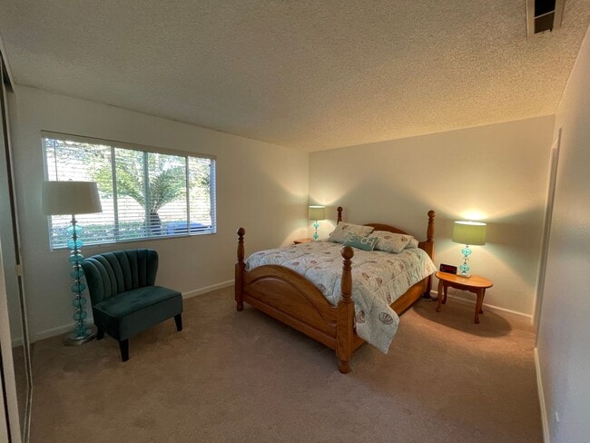 Building Photo - Rio Del Mar Condo - 2bed/2bath + den