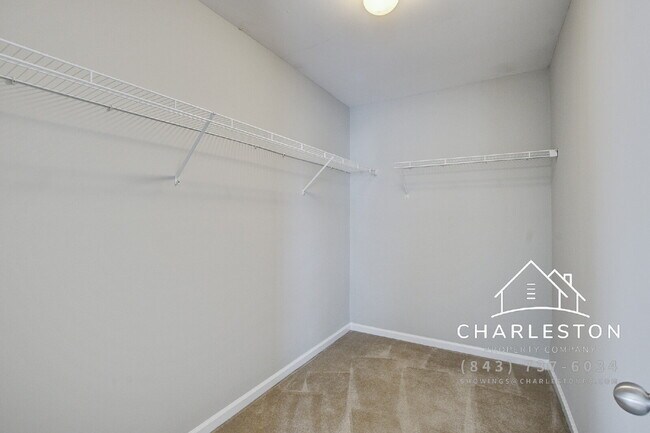 Building Photo - 198 Grand Oaks Dr