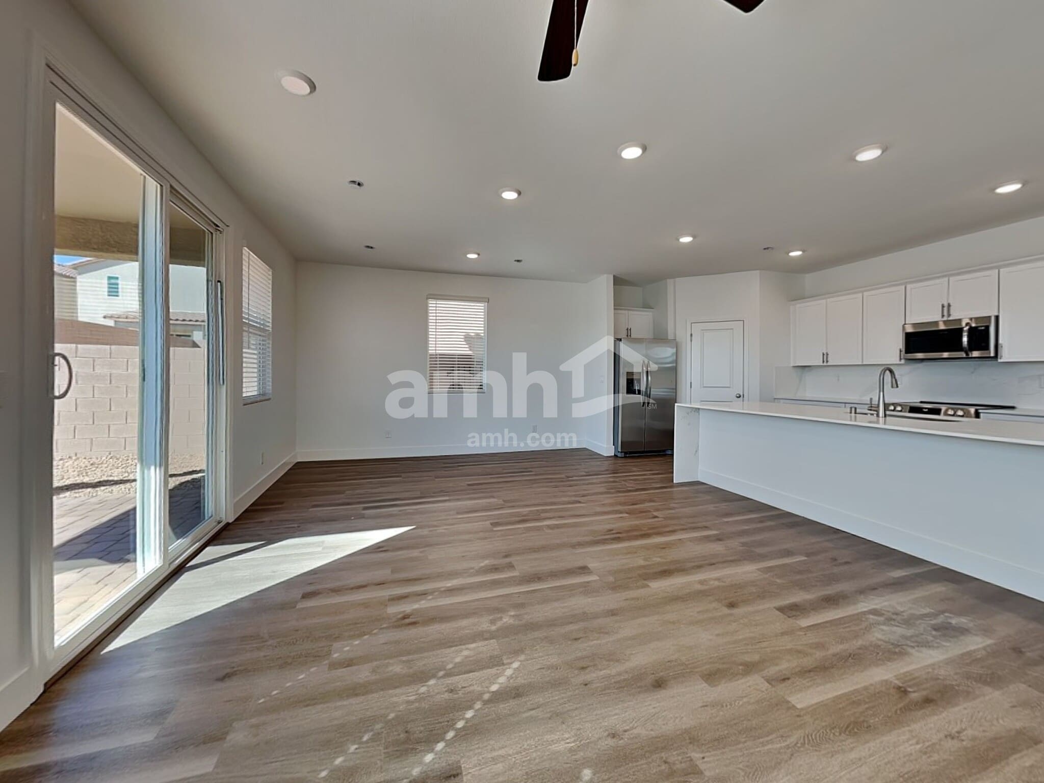 Building Photo - 8373 Buckskin Clf Ave