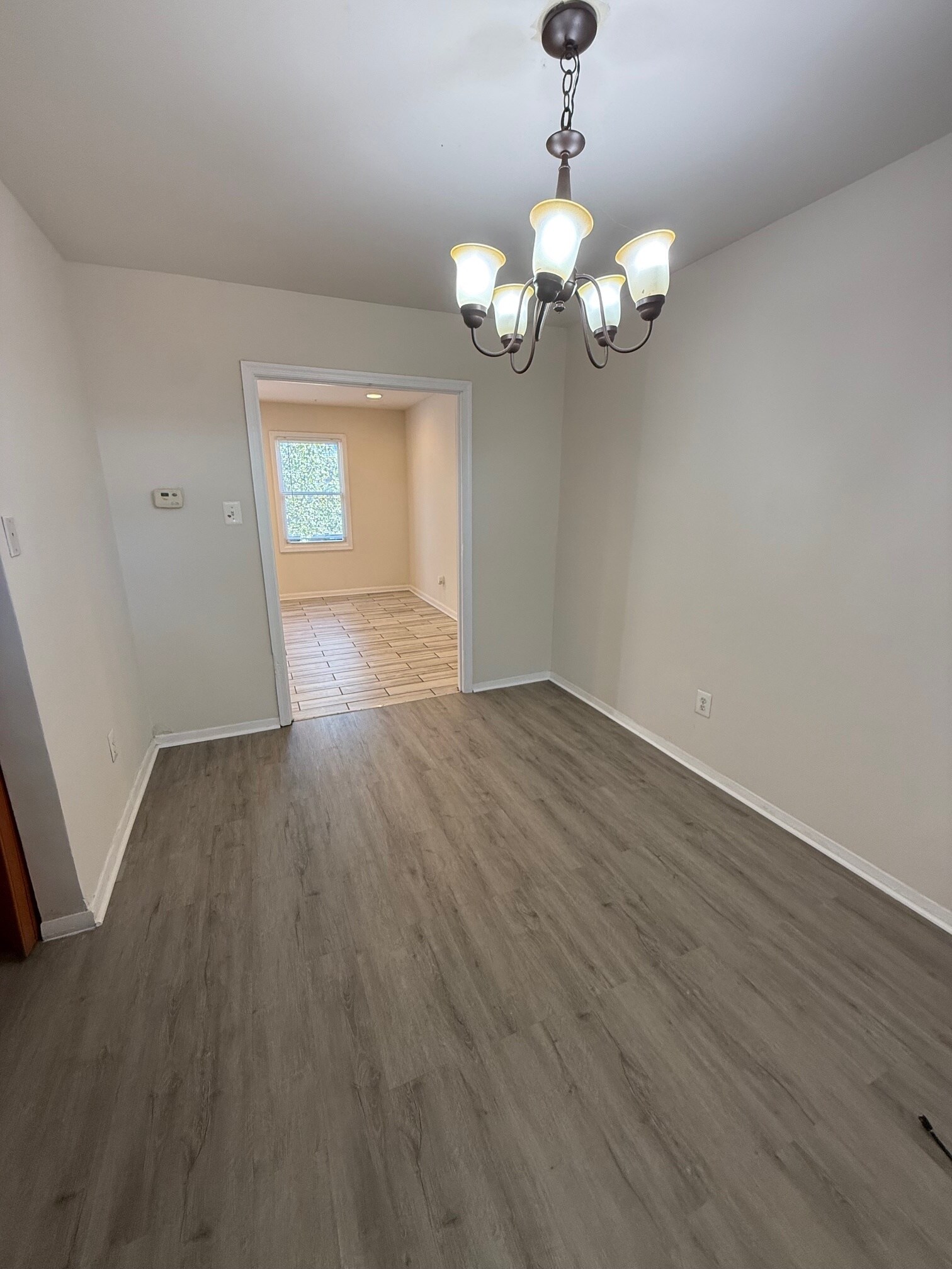 Dining Area - 9262 Taney Rd