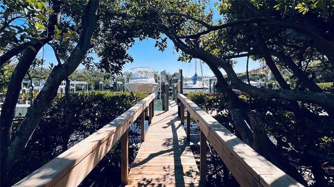 Building Photo - 1515 Pinellas Bayway S