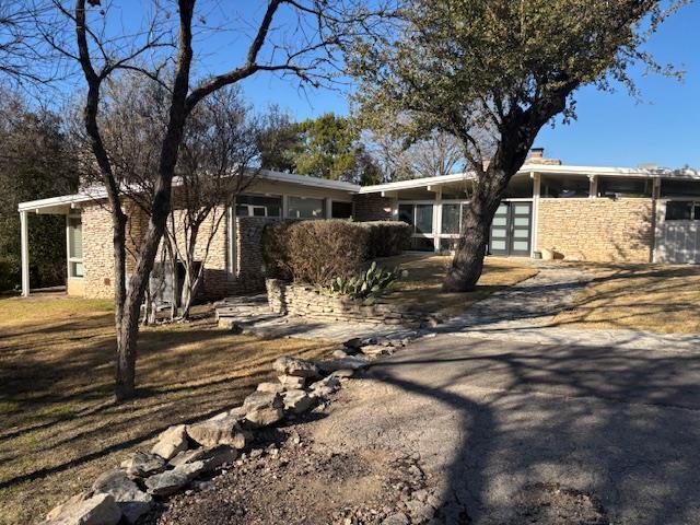 Building Photo - 3400 Stoneridge Rd