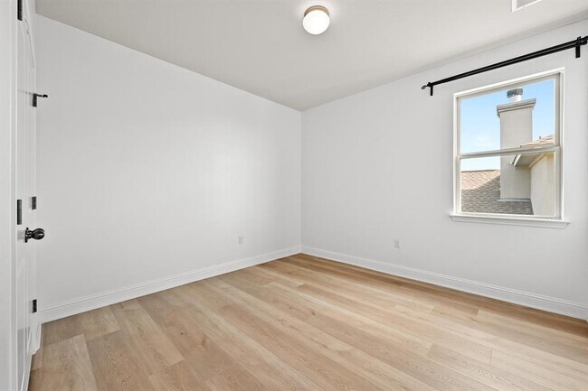 Building Photo - 12624 Ondara Dr
