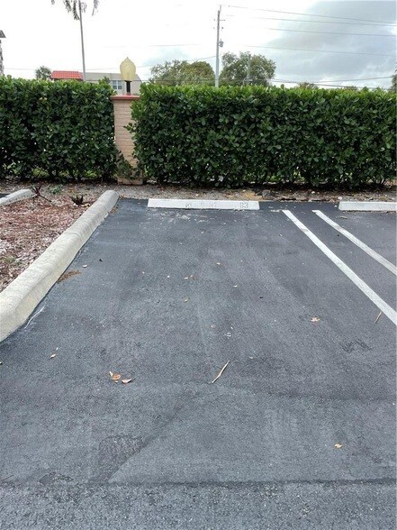 Building Photo - 740 S Federal Hwy