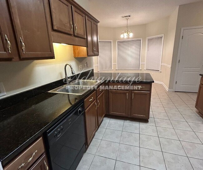 Building Photo - Newly Renovated Home | Collierville