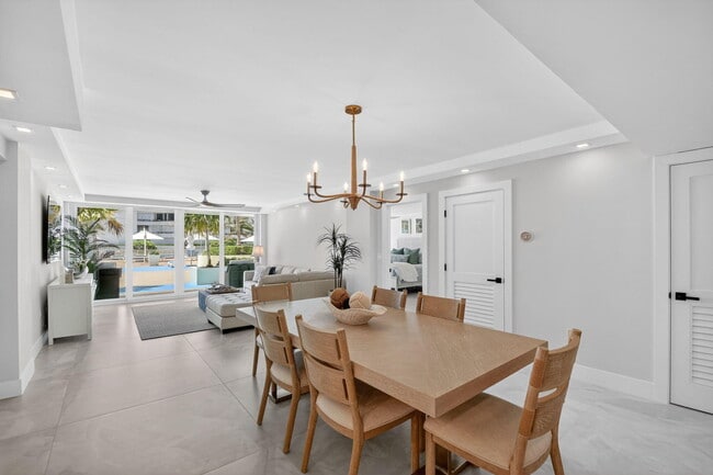 Building Photo - 3546 S Ocean Blvd