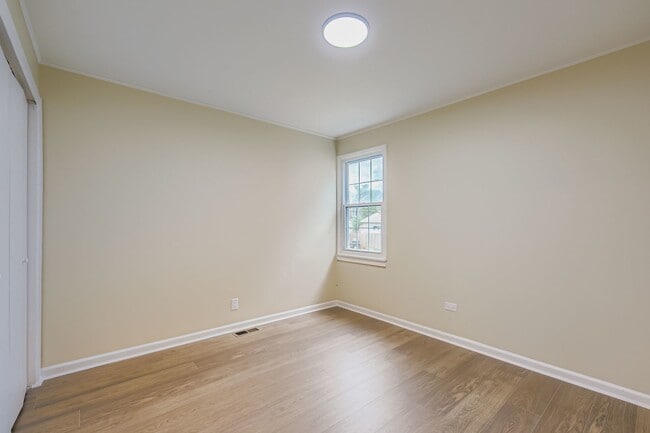 Building Photo - 14827 Kenneth Ave