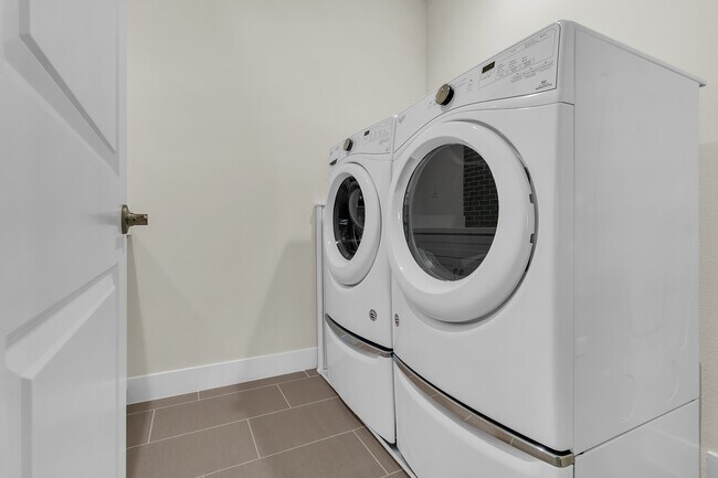 Building Photo - 4114 Cameron Wy