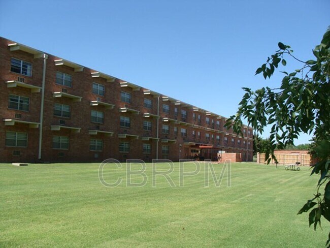 Building Photo - 2601 York Ave