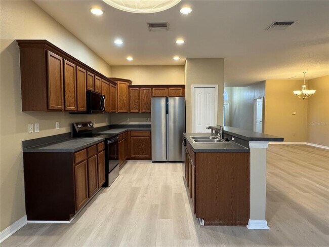 Building Photo - 8210 Whistling Pine Way