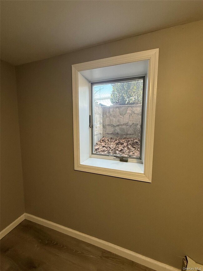 Building Photo - 60 Wheatfield Ln