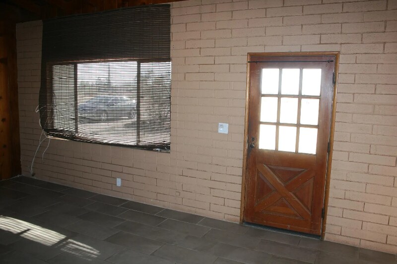 Building Photo - 21049 Ocotillo Way