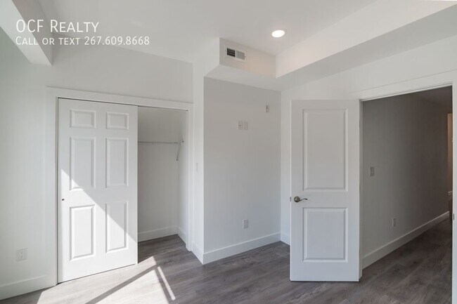 Building Photo - 1711 Snyder Ave