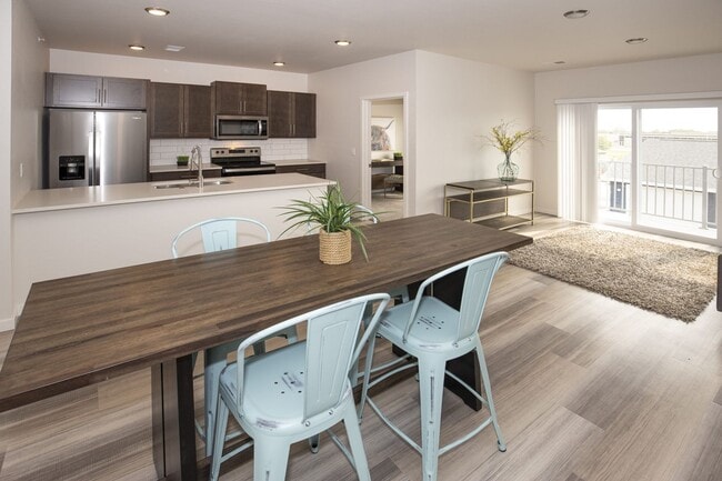 Interior Photo - Howard Lofts