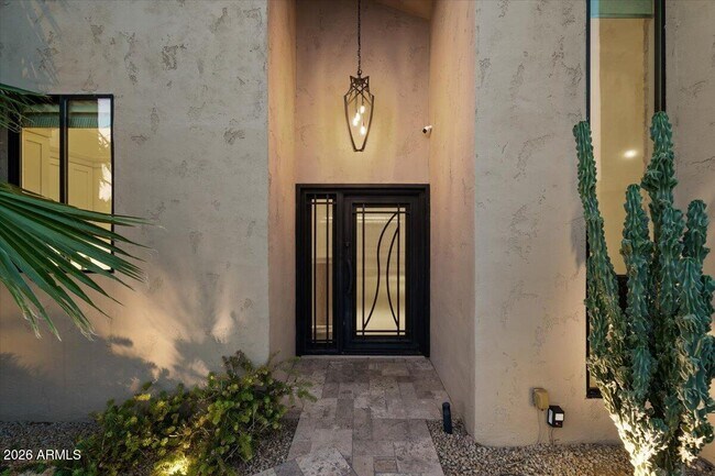 Building Photo - 7922 E Crestwood Way