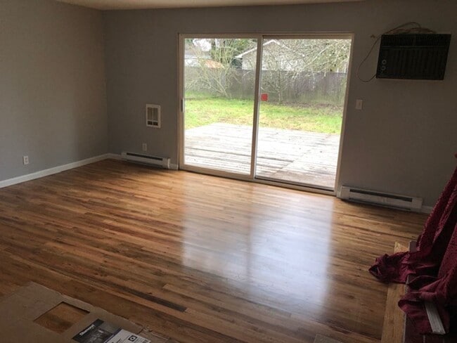 Building Photo - Updated 3 Bdr, 1 1/2 bath with garage and ...