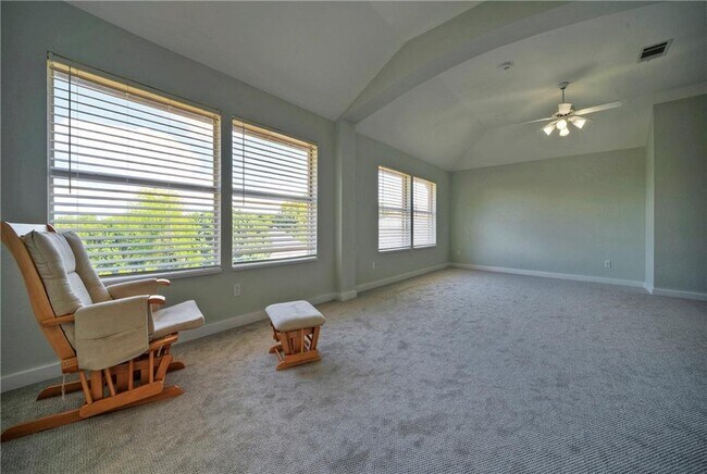 Building Photo - 10907 Grassmere Ct