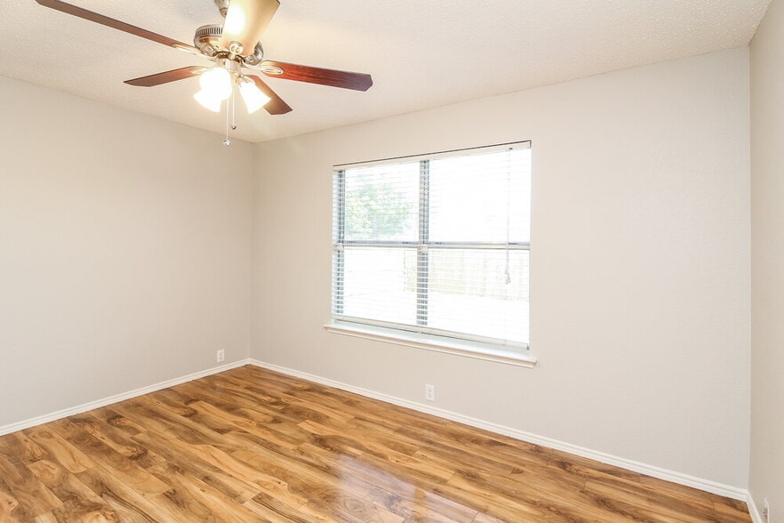 Building Photo - 7005 Edmundson Dr