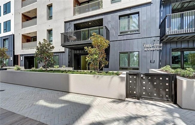 Building Photo - 1204 Rivington