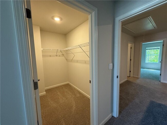 Building Photo - 126 Hughes Pl Dr