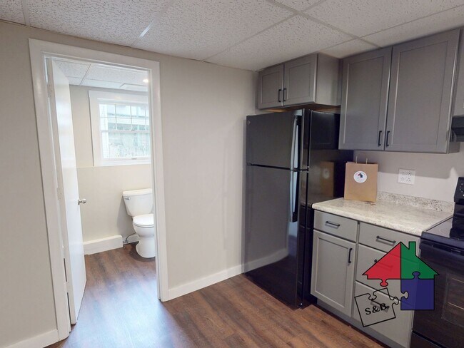 Building Photo - 20 Hubbard St