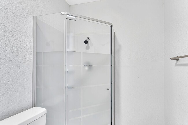 Building Photo - 1 Bedroom Studio in Hollister, MO