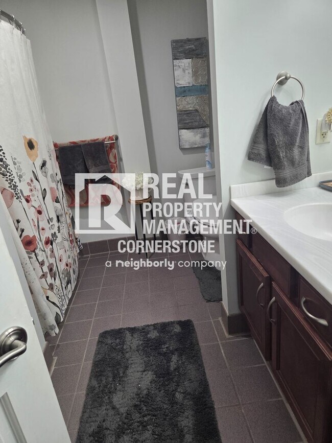 Building Photo - 125 S Kalamazoo Mall