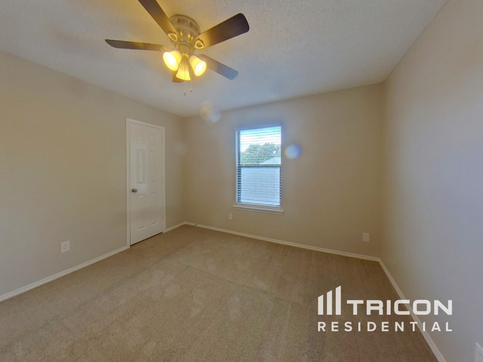 Building Photo - 837 Globe Ave