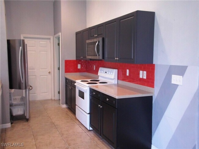 Building Photo - 2709 37th St SW