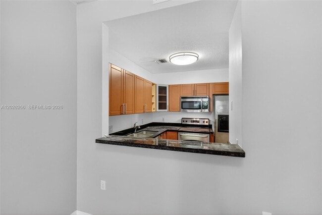 Building Photo - 652 NE 63rd St