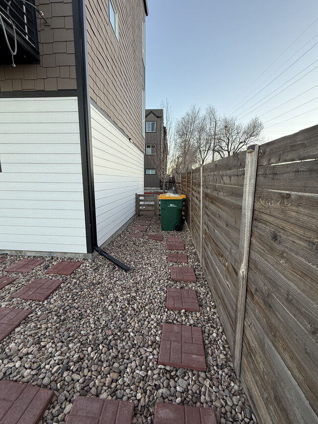 Backyard Alley - 5695 W 11th Pl