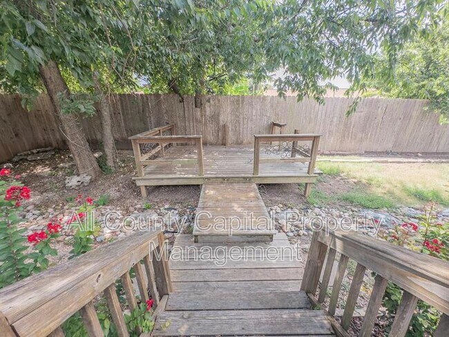 Building Photo - 2707 Burlington