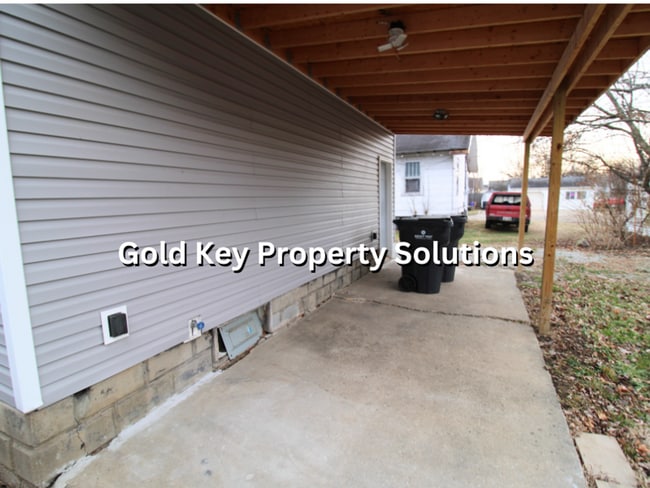 Building Photo - 3 BR 1 BA House Near Ascension Hospital (NO SECTION 8)