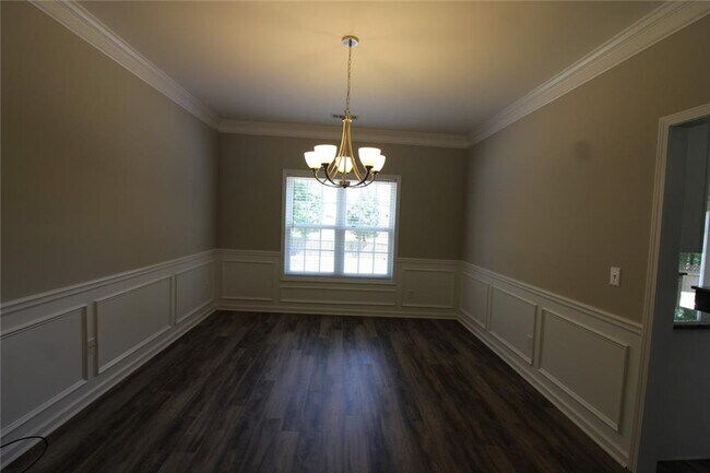 Building Photo - 1525 Woodpoint Way