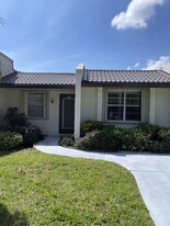 Building Photo - 220 Lake Constance Dr