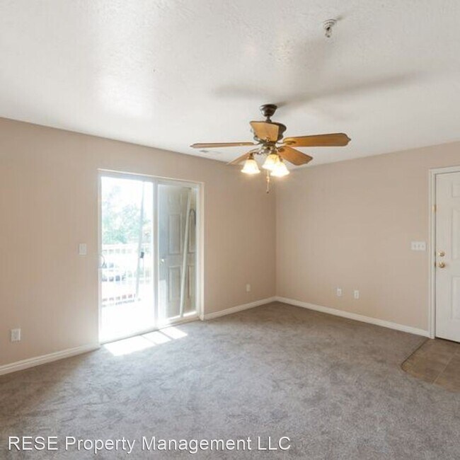 Building Photo - 3 br, 2 bath House - 3397 E Ridge Rd #8