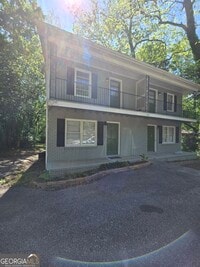 Building Photo - 320 Vine St
