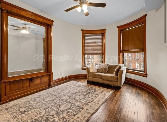 Building Photo - 4923 S Vincennes Ave