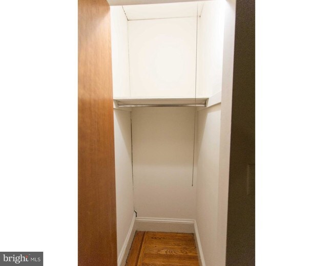 Building Photo - 721 Spruce St