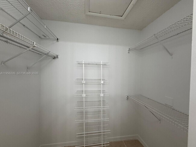 Building Photo - 9103 SW 138th Pl