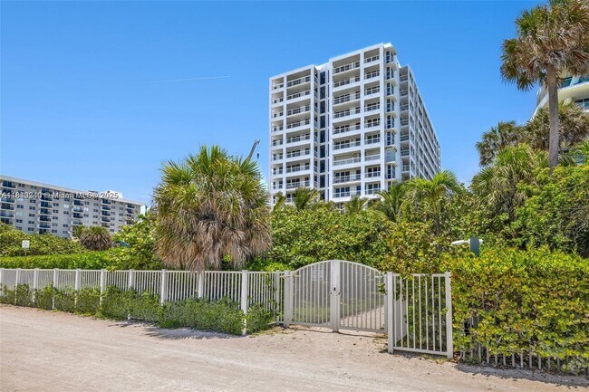 Building Photo - 9341 Collins Ave